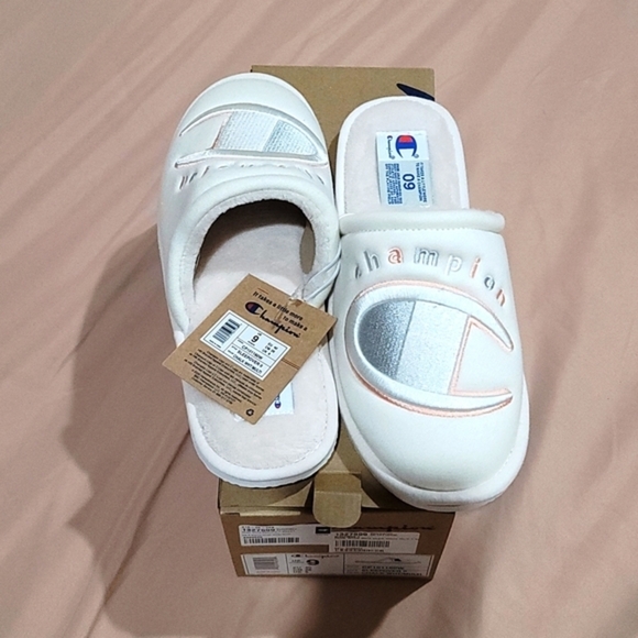 Champion White Logo Slippers | Size 9 NWT Cozy Sleepover II Jersey Knit Comfy - Picture 2 of 12